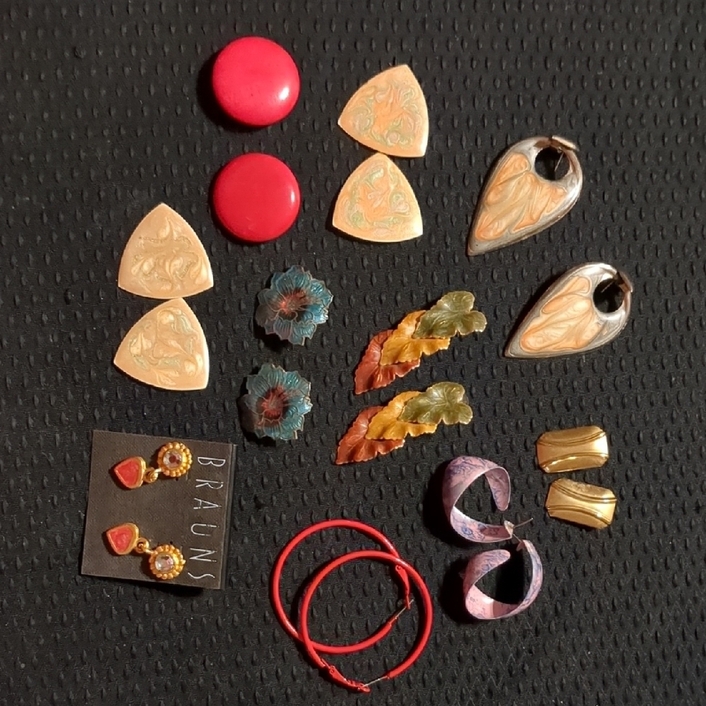 Brauns Jewelry Set with Red, Gold, and Blue Accents